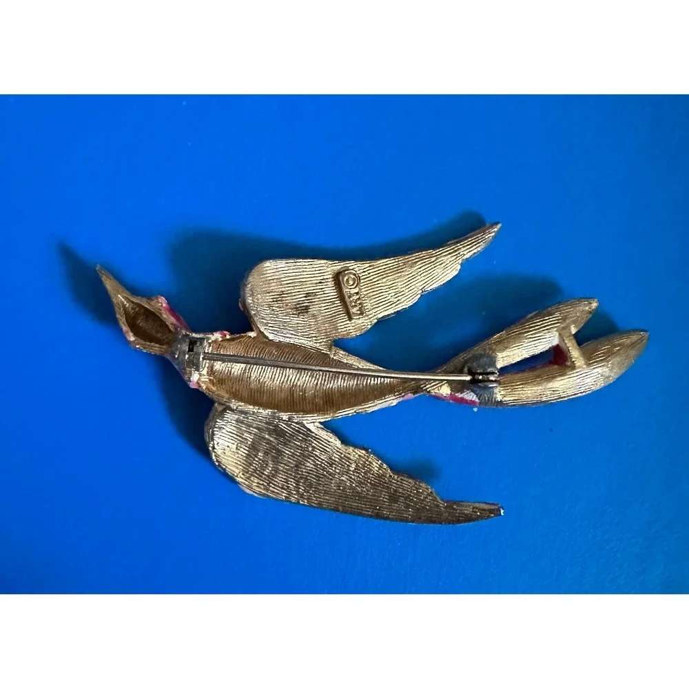 Vintage ART Arthur Pepper Bird Pin